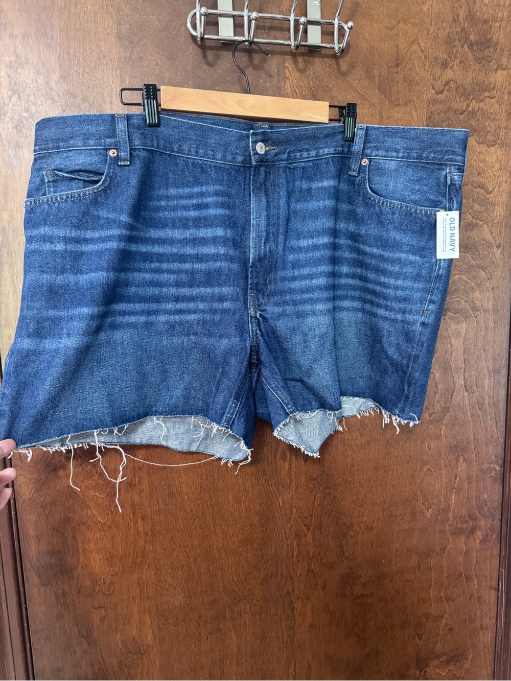 Old Navy High Waisted Slouchy Straight Distressed Denim Cutoff Shorts - Picture 2 of 7